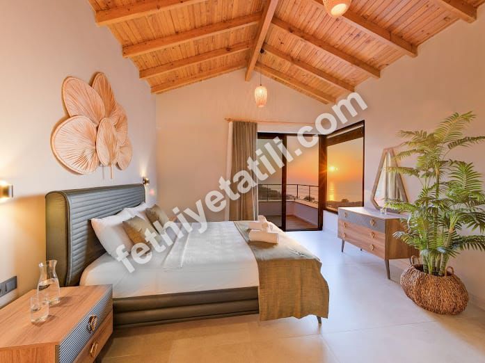 Gallery 25