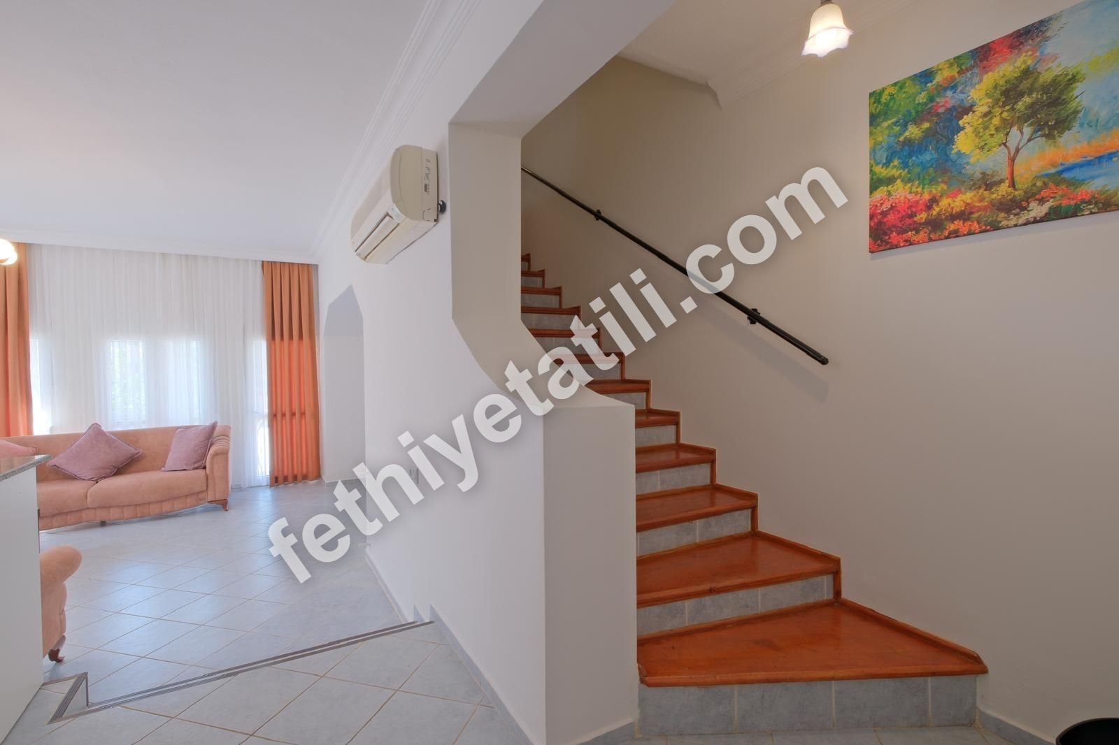 Gallery 33